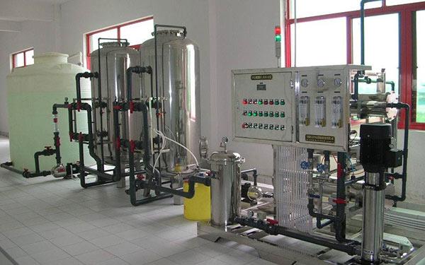 反滲透供水設(shè)備